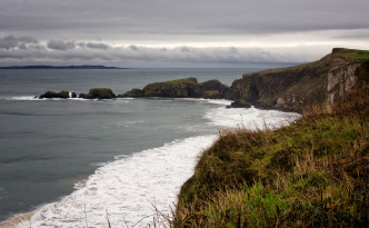 carrick-a-rede-cliffs